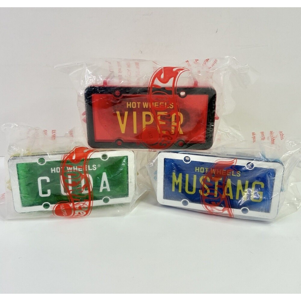 Hot Wheels Avon Park N Plates lot of 3 New Cuda Viper Mustang